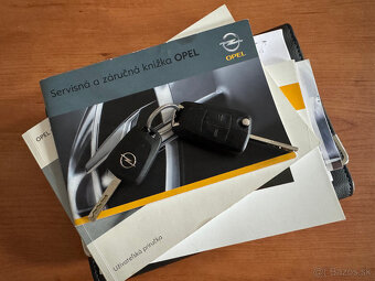 Opel Corsa 1.4 16V Cosmo A/T - 19