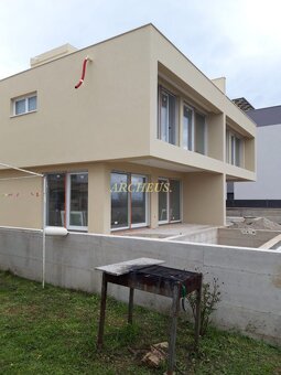 LUXUSNÝ DVOJDOM REZIDENČNÝ KOMPLEX PRIVLAKA - CHORVÁTSKO - 19