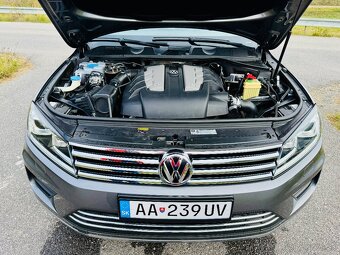 Volkswagen Touareg - 19