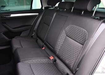 Škoda Superb 2.0TDi ACC NAVI CARPLAY 110 kw - 19