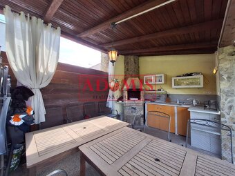 ADOMIS - Predáme 6izbový rodinný dom - bazén,garáž 700m2, Mo - 19