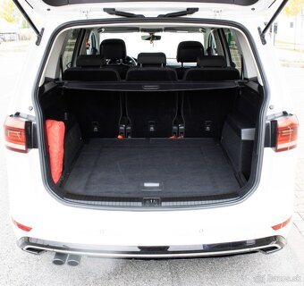 Volkswagen Touran R-line 2018 / AJ NA SPLÁTKY / PROTIÚČET / - 19