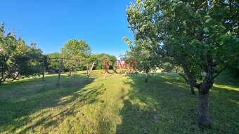 Rodinný dom, záhrada 1.400 m2, šírka 27m, Starý Hrádok (SM - - 19