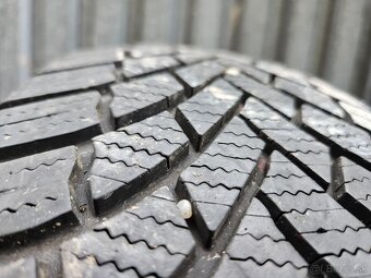 Zimné pneumatiky Bridgestone - 215/65 r17 - 19