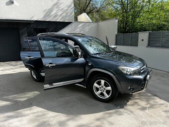 Toyota RAV4 2.2 D-4D 180 LUXURY - 19