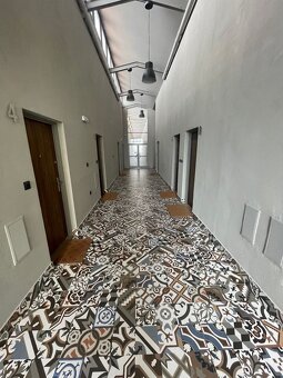 Zaujímavý 1 izbový apartmán Majerníkova - 19