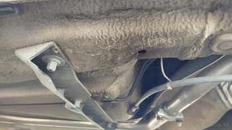 SKODA FABIA 2 BENZIN 1.2  51 KW - 19