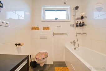 Na predaj 4 izbový rodinný dom, 100 m2, pozemok 611 m2, foto - 19