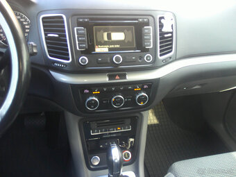 Volkswagen Sharan 2.0 TDI Comfortline DSG - 19