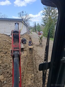 Nákladná preprava sklápač kontajner s hydraulickou rukou - 19