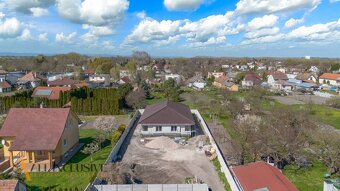 ALL INCLUSIVE | NA PREDAJ 4-IZBOVÝ ROD. DOM-DVOJDOM, BLATNÁ  - 19