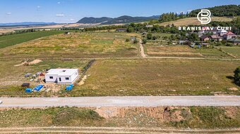 Nová cena. Predaj, stavebný pozemok, rozloha 1032 m2, obec P - 19