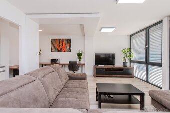 Areál | Polyfunkčná budova s 3 samostatnými bytmi, Ružinov - 19