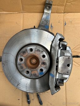 BMW 7 F01 NÁHRADNÉ DIELY - 19