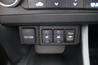 Toyota Auris 1.4 l D-4D DPF Active - 19