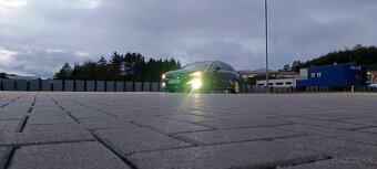 Predám túto krásnu a pohodlnú limuzínu strednej triedy. - 19