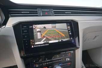 Volkswagen Passat Variant 2.0 TDI Elegance 4Motion DSG - 19