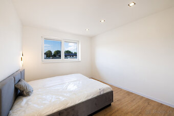 Na predaj: Novostavba 4-izbového bungalovu v top lokalite – - 19