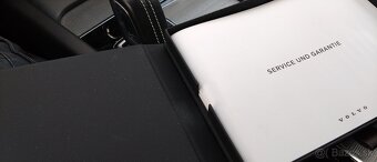 Volvo XC60 2.0 B4 mHEV R-Design A/T - 19
