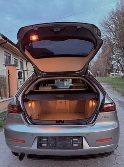 Alfa Romeo 159 Sportwagon 1.9 Mjtd 110kw 150ps • alu R18 • - 19
