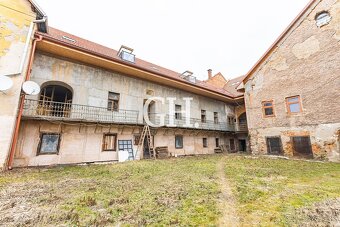 NA PREDAJ - KÚSOK HISTÓRIE - TEHLOVÁ BUDOVA - CENTRUM ROŽŇAV - 19