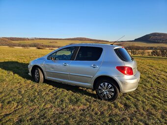 Peugeot 307 1.6 HDi – spoľahlivý hatchback s nízkouSpotrebou - 19