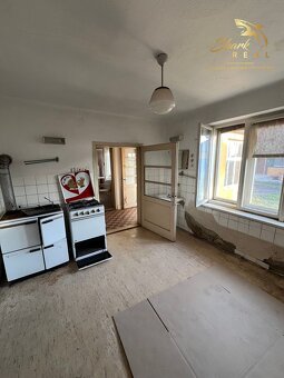 Predám priestranný 4-izbový dom po kompletnej vnútornej reko - 19