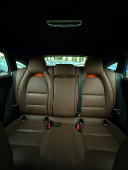 Mercedes-Benz CLA Shooting Brake SB 200 d A/T - 19