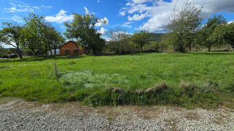 Dve chalupy v malebnej obci Devičany s pozemkom 2979 m2 - 19