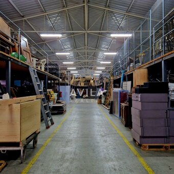 NA PREDAJ: Rozsiahly komerčný areál s pozemkom 1ha v Čachtic - 19