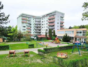 1,5 iz. byt v tichej lokalite pri lese - Malokarpatské nám. - 19