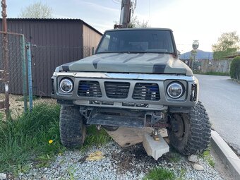 NISSAN PATROL Y60 2,8 - 19
