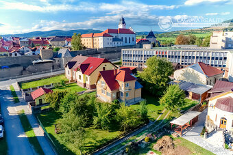 Atraktívny meštiansky dom s veľkou záhradou v Levoči - 19