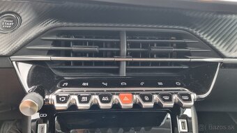 Peugeot 2008 1.5 BlueHDi 130 Allure Pack EAT8 - 19