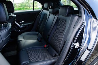 Mercedes-Benz A trieda 200 d /T - 19