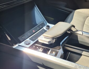 AUDI E-TRON 50 SPORTBACK QUATTRO ADVANCED - 19