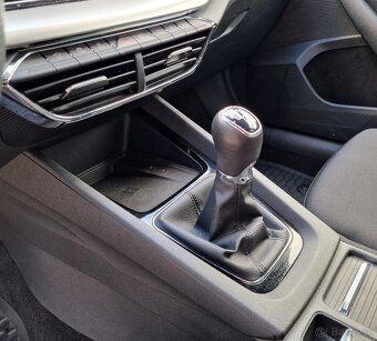 ŠKODA OCTAVIA COMBI 2.0 TDI SCR STYLE - 19