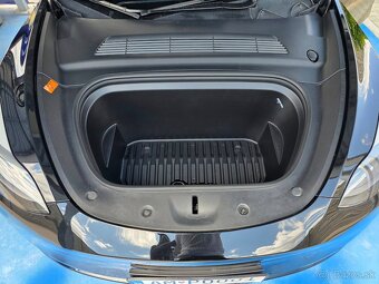 TESLA MODEL Y FACELIFT BLACK on BLACK LONG RANGE,DUAL MOTOR, - 19