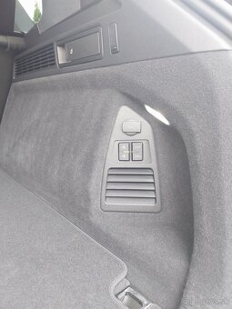Volkswagen Touareg - 19