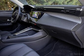 Peugeot 308 SW 1.2 PureTech allurepack AT/8 - 19