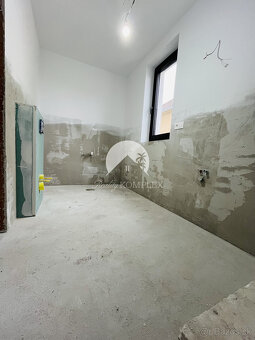 Reality KOMPLEX s.r.o., Vám ponúka na predaj moderný dvojdom - 19