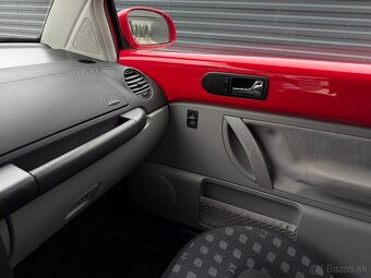 VW New Beetle - 19