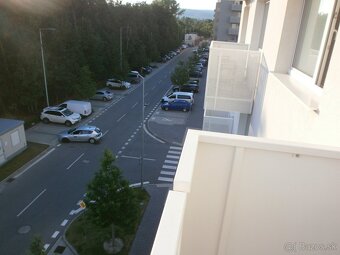 Prenájom 2-izbového bytu aj s parkovacím miestom - 19