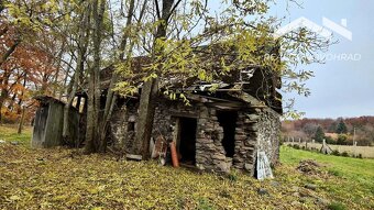 Vidiecke sídlo na polosamote Ábelovských Lazov - 19