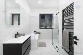 PREDAJ: LUXUSNÉ BYTY V KOMÁRNE -ČASŤ HADOVCE - 19