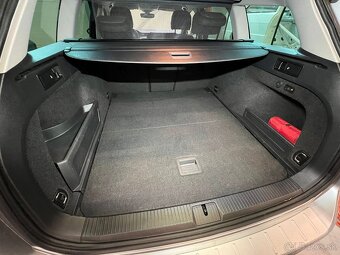 Volkswagen Passat Alltrack 2.0 TDI DSG 4Motion 140 kW - 19