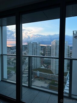 Prenájom 2-izbového bytu v Eurovea Tower, 25 poschodie - 19