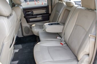 Dodge RAM 1500 / 4x4 / LARAMIE / 295kW / AT8 - 19