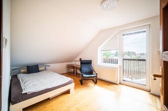 TOREA - 5i RODINNÝ DOM S BAZÉNOM NA PREDAJ - VEĽKÝ GROB - 19