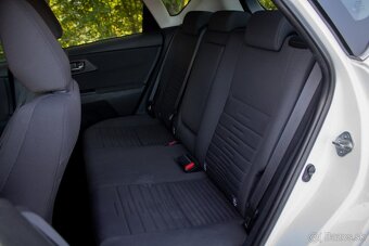 Toyota Auris 1.6 benzin 2019 - 19